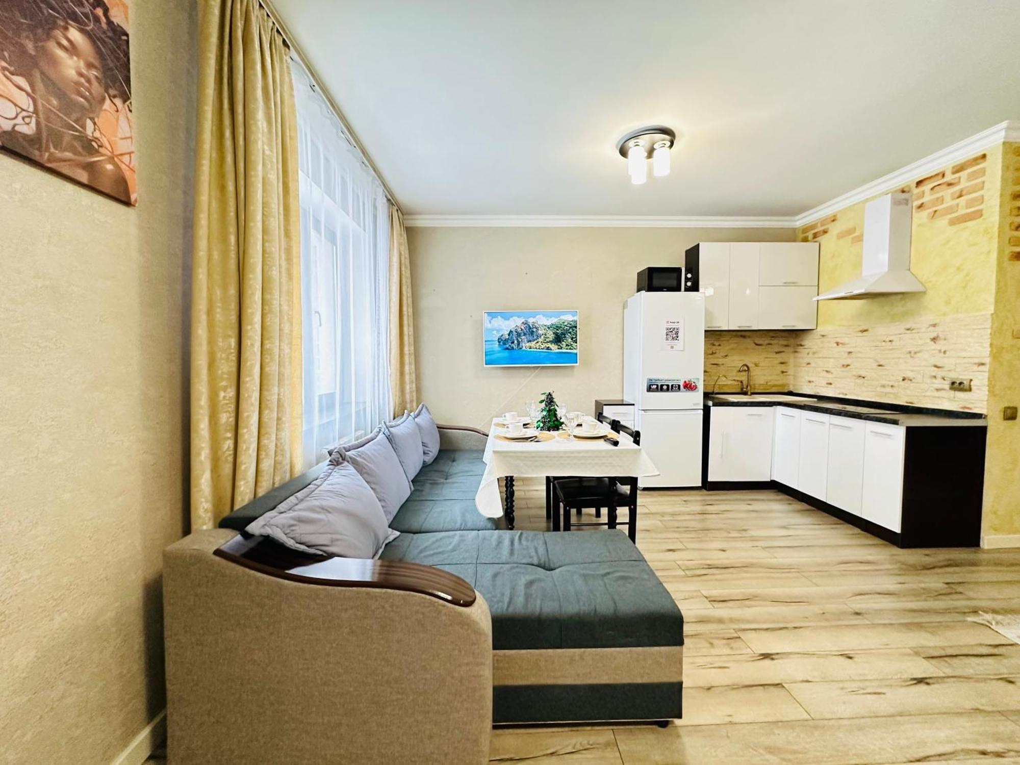 Апартаменты Vostochnyi Park Apartament In The Center Of Алматы Экстерьер фото