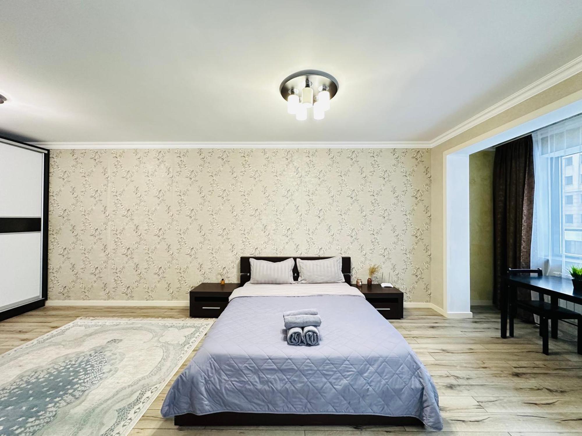 Апартаменты Vostochnyi Park Apartament In The Center Of Алматы Экстерьер фото