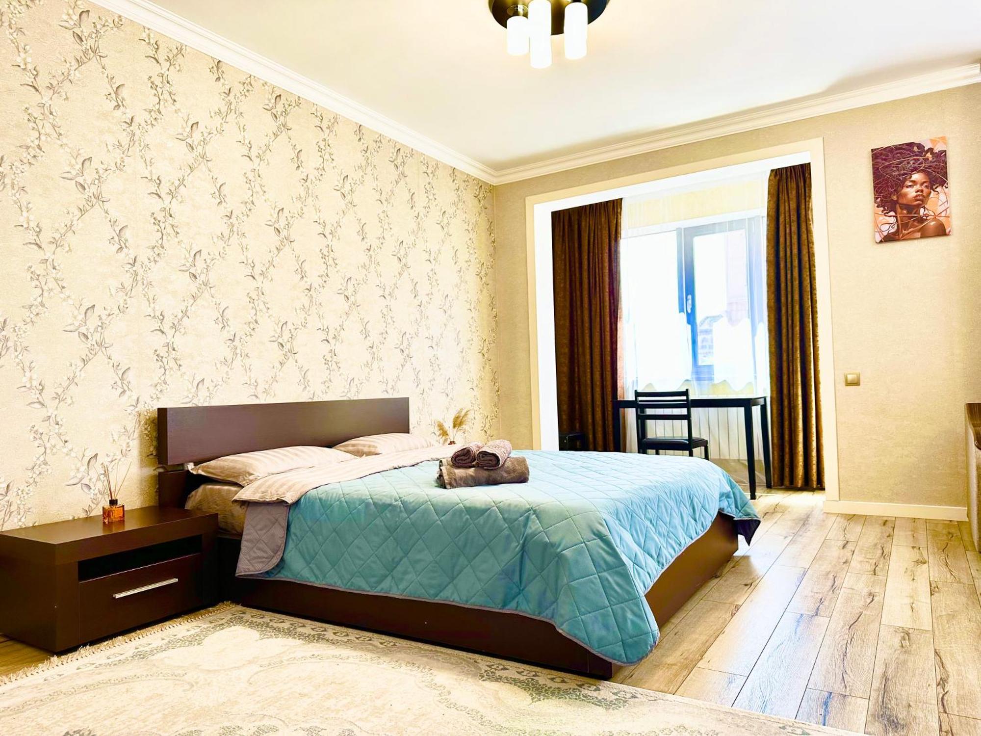 Апартаменты Vostochnyi Park Apartament In The Center Of Алматы Экстерьер фото
